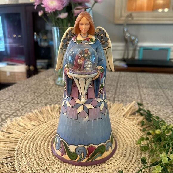 Jim Shore Cherish the Newborn King Angel Holding a holy family + mini snowglobe - Picture 2 of 10